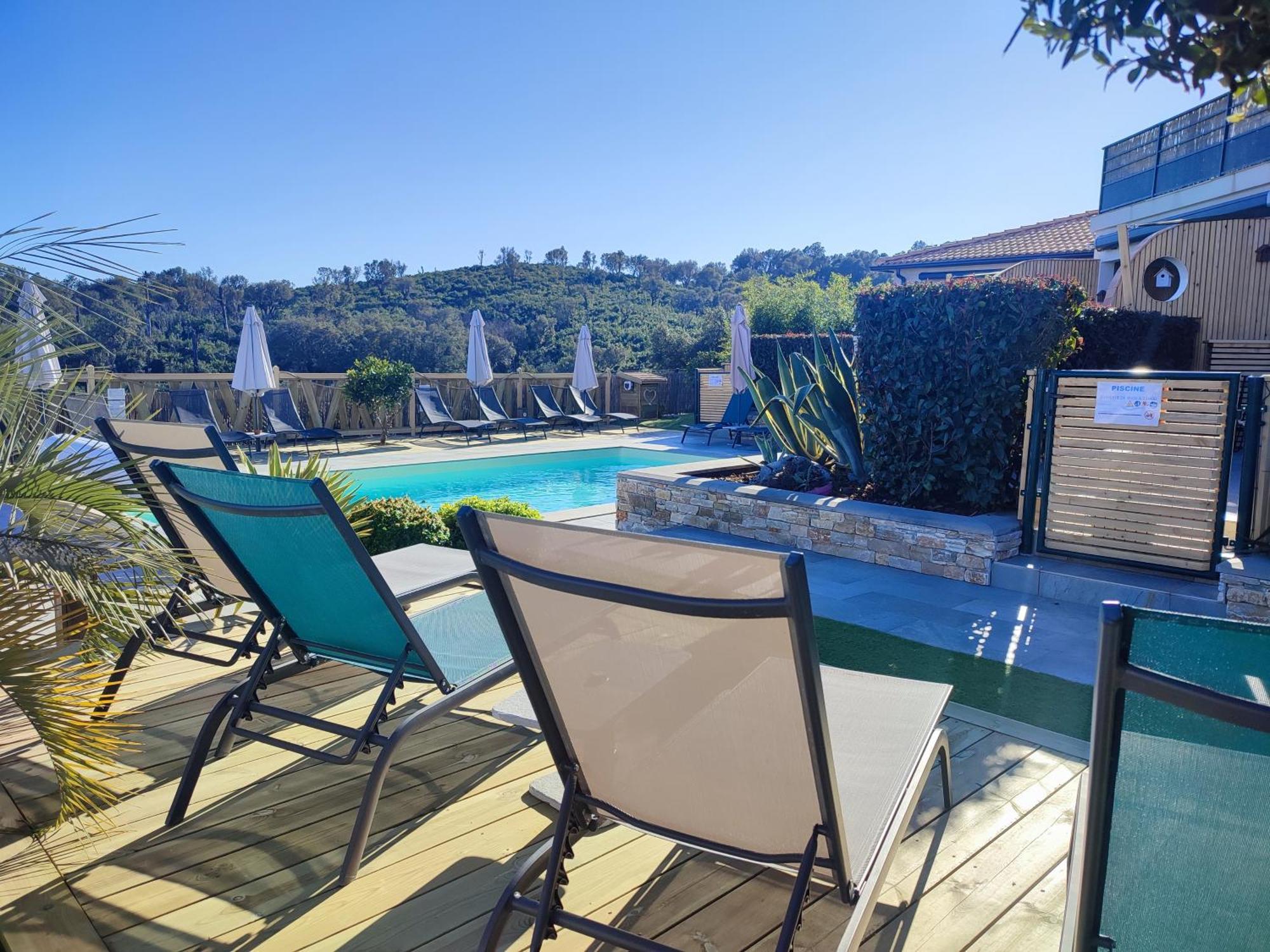 Cote Et Mer - Appartement Haut Standing Dans Villa Avec Piscine Et Vue Mer Taglio-Isolaccio Εξωτερικό φωτογραφία