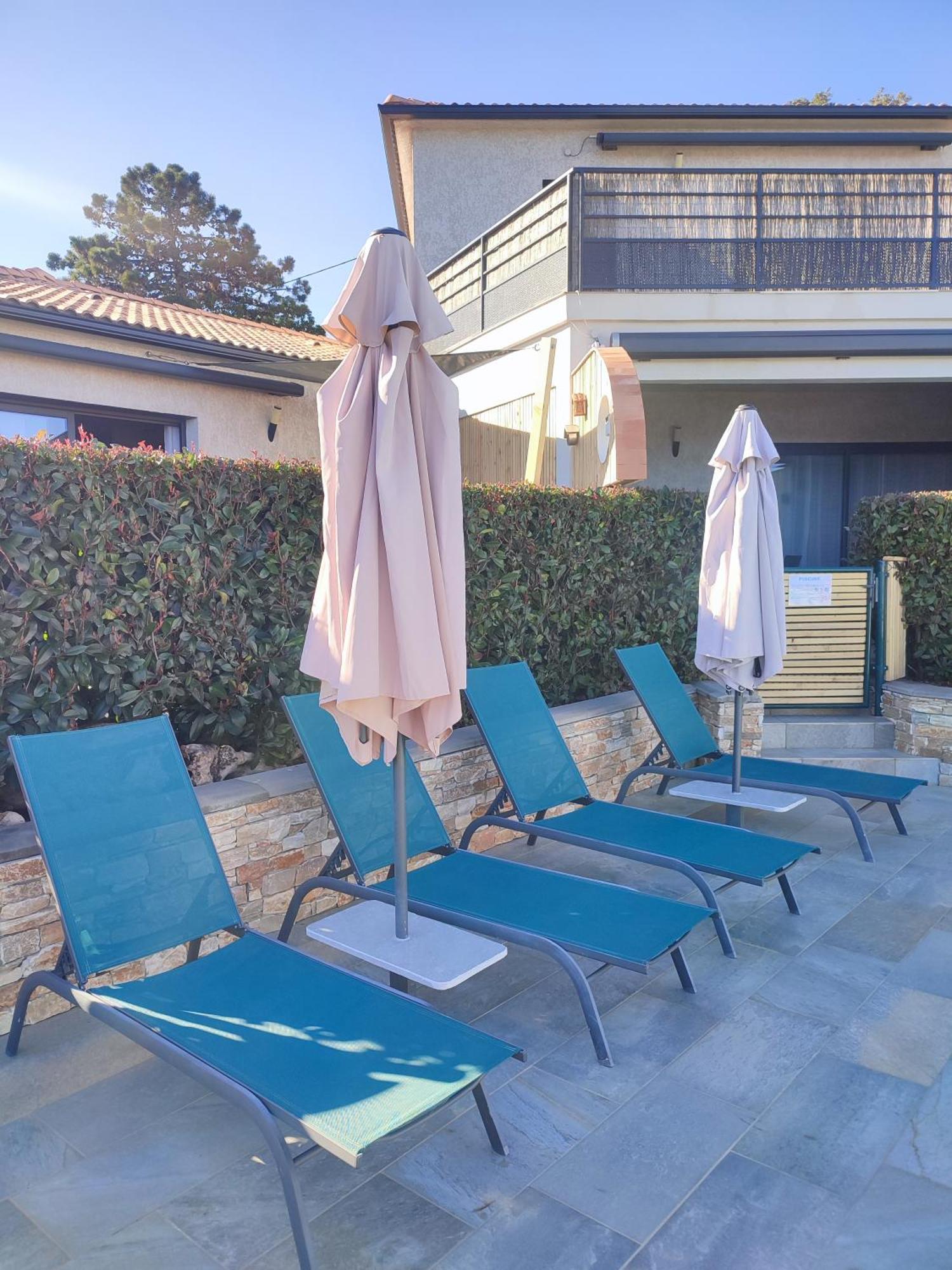 Cote Et Mer - Appartement Haut Standing Dans Villa Avec Piscine Et Vue Mer Taglio-Isolaccio Εξωτερικό φωτογραφία