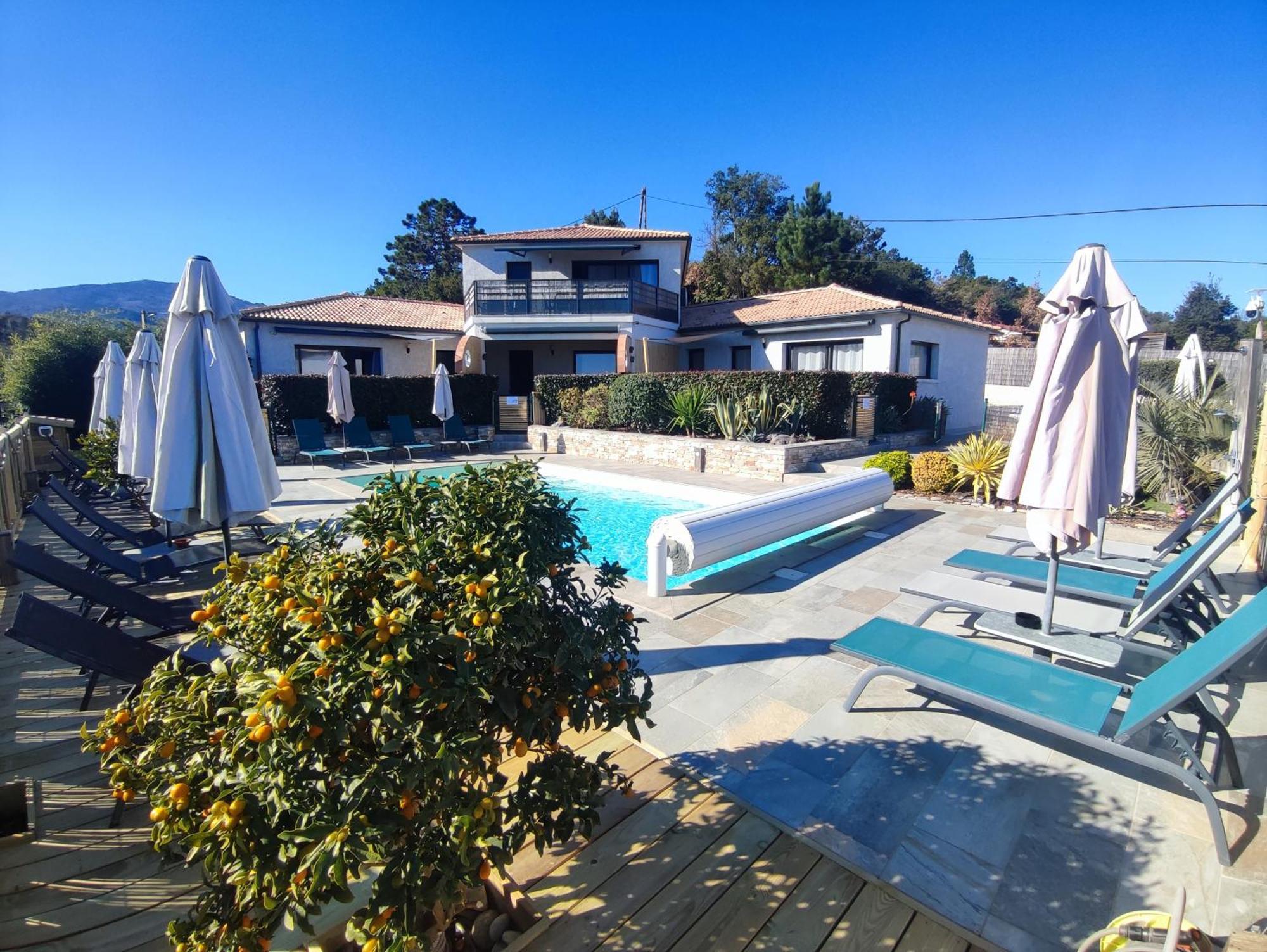 Cote Et Mer - Appartement Haut Standing Dans Villa Avec Piscine Et Vue Mer Taglio-Isolaccio Εξωτερικό φωτογραφία