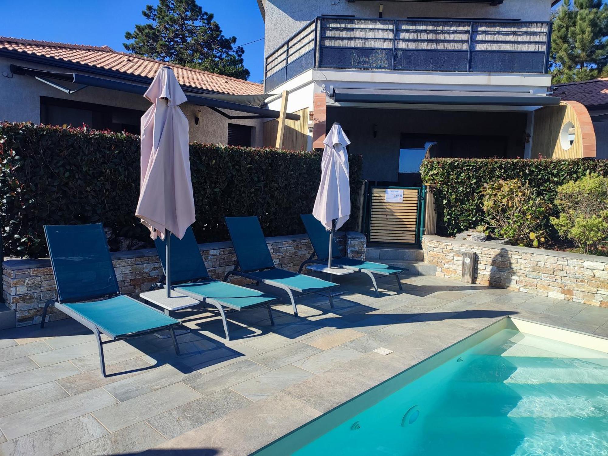 Cote Et Mer - Appartement Haut Standing Dans Villa Avec Piscine Et Vue Mer Taglio-Isolaccio Εξωτερικό φωτογραφία