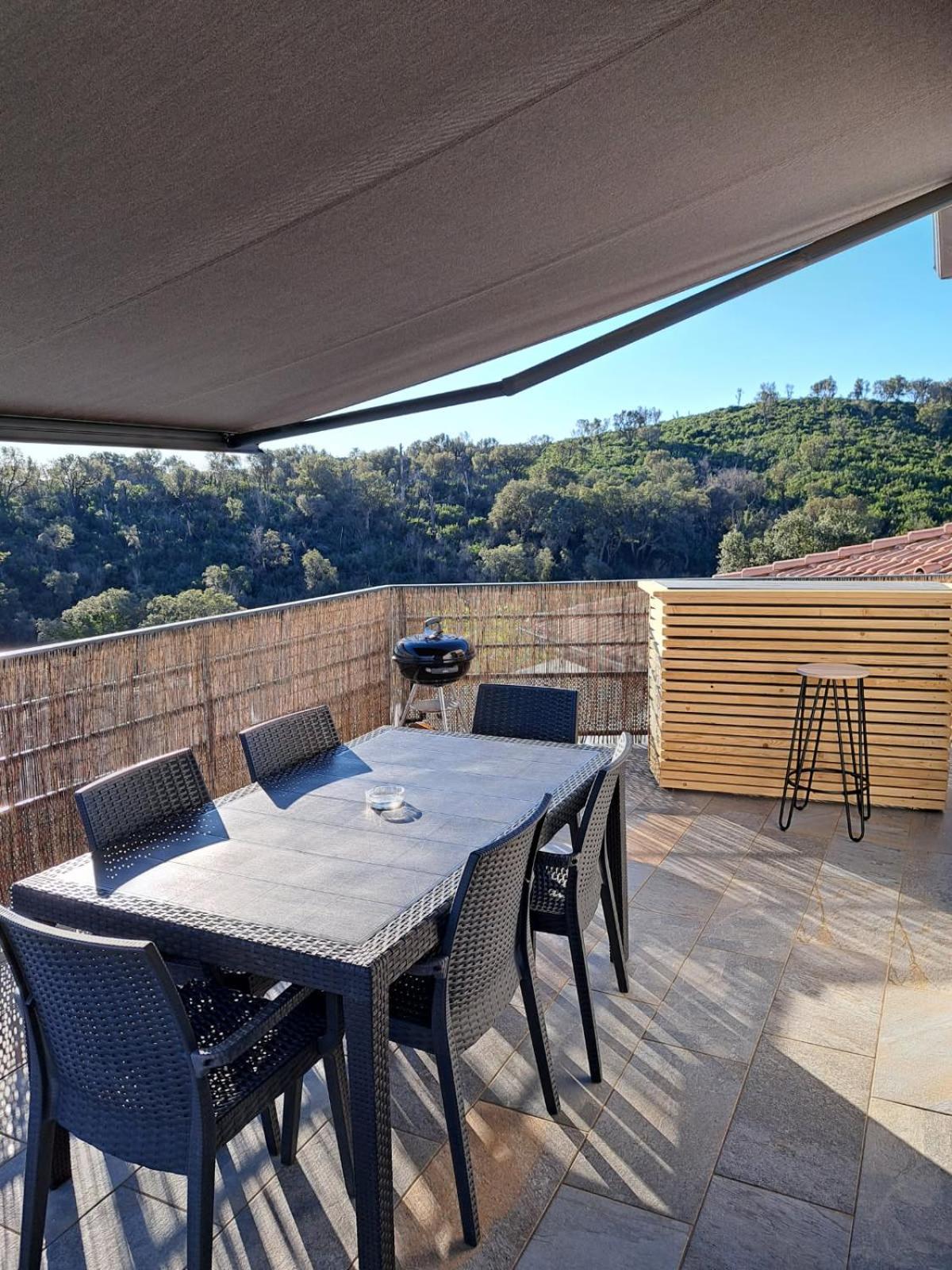 Cote Et Mer - Appartement Haut Standing Dans Villa Avec Piscine Et Vue Mer Taglio-Isolaccio Εξωτερικό φωτογραφία